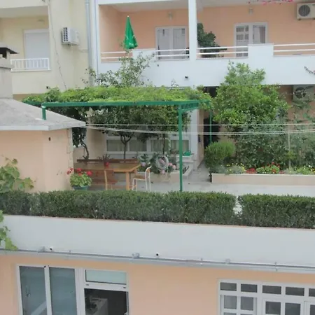 Apartment Cosey Studio For 2 Free Private Parking *
